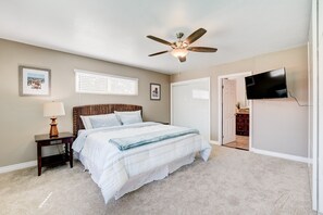 4 chambres, fer et planche à repasser, lit parapluie, Wi-Fi gratuit