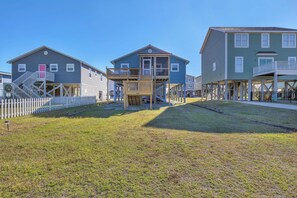 Exterior - Shore Beats Work: Beachy, Dog-friendly, Ocean View Home (Oak Island)