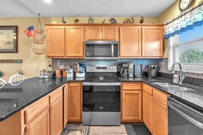 洗碗机、茶具/咖啡用具、高脚椅、厨具/餐具