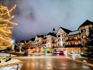 المنشأ ة من الخارج