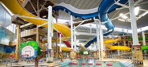 A heated pool - Quiet and relaxing North Michigan gateway (BOYNE FALLS)