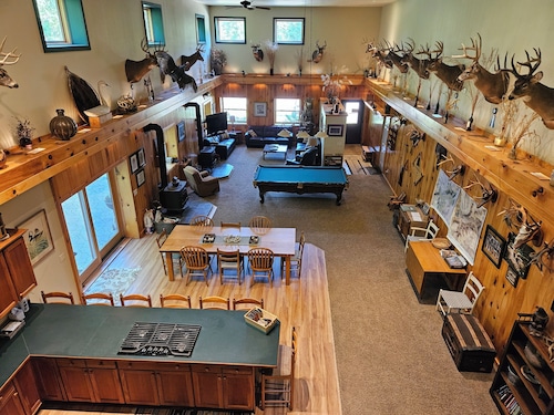 MCR  is a property that features seclusion and privacy that is hard to find. 