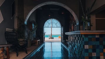 前台