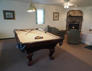 غرفة الألعاب