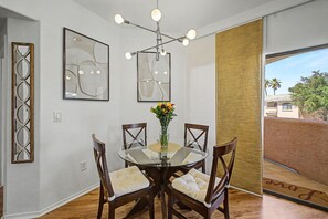 Dining - Near Westgate, Cozy Arizona Oasis Gated Community - Heated Pool + Gym + Juzzi (Phoenix)