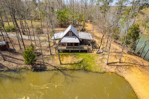 Exterior - Lovers paradise 15 Min from Rome Georgia!  Lower Rates! (Cave Spring)