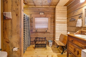 Bathroom - Lovers paradise 15 Min from Rome Georgia!  Lower Rates! (Cave Spring)