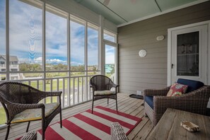 Interior - Beach Joy: Bright, Ocean View Home Close to Beach, Splash Pad (Oak Island)