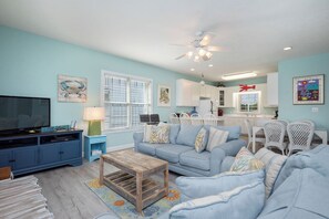 DVD player, books, video library - Beach Joy: Bright, Ocean View Home Close to Beach, Splash Pad (Oak Island)