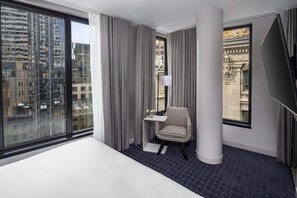 Hochwertige Bettwaren, Daunenbettdecken, Pillowtop-Betten, Minibar