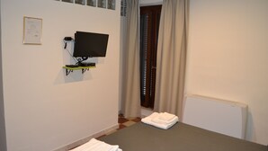 スーペリア ルーム | イタリアのフレッテ製シーツ、デスク、防音設備、WiFi (無料)