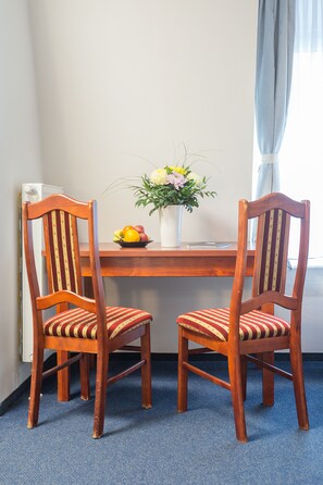 Royal Double Room | Living area - Hotel Nordig (Flensburg)