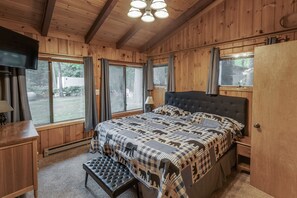 5 bedrooms, free WiFi, bed sheets