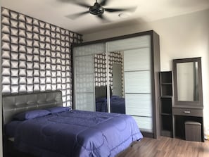 Premium Condo, 2 Bedrooms | 2 bedrooms, desk, soundproofing, iron/ironing board - Silk Sky Residence (Seri Kembangan)