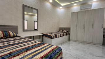 Luxury Apartment | In-room safe, soundproofing, free WiFi, bed sheets