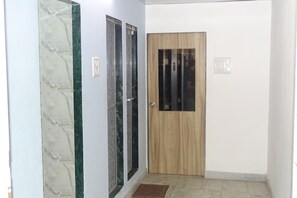 Lobby - Sunshine Hostels (Mumbai)