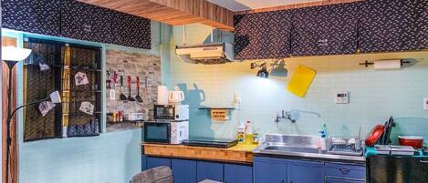 Traditional-Haus, 3 Schlafzimmer | Eigene Küche | Kühlschrank, Mikrowelle, Wasserkocher mit Kaffee-/Teezubehör