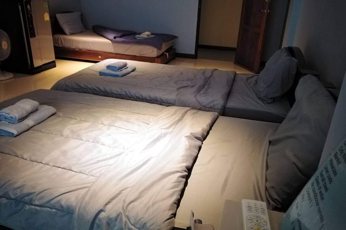 三人房 | 客房内保险箱、免费 WiFi