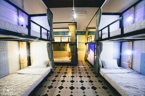 Bed in 8-bed Mixed Dormitory | Free WiFi - Photograph Hostel (Da Nang)