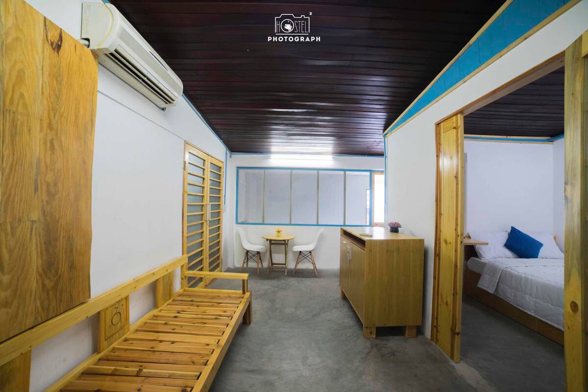 Studio | WiFi (free)