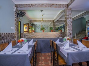 Restaurant - OYO 173 Hotel Dream Inn (Pokhara)