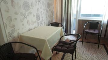 Comfort Apartment, Multiple Beds, Balcony | Private kitchen | Full-sized fridge, oven, stovetop, electric kettle