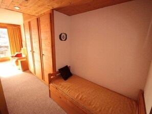 Uklassifisert bilde, 4 av 17, knapp