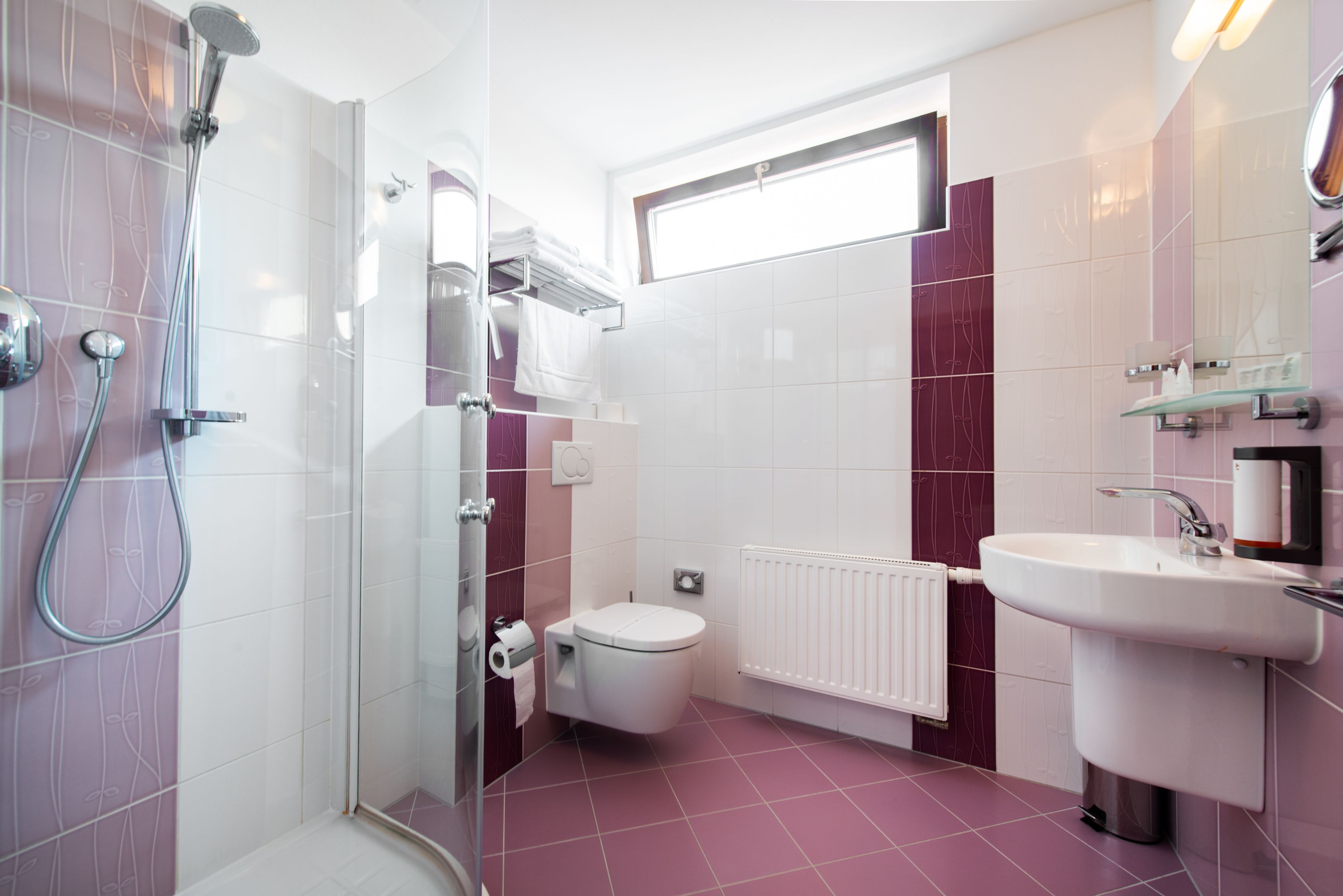 comfort triple room | bathroom | free toiletries, hair dryer, towels, soap