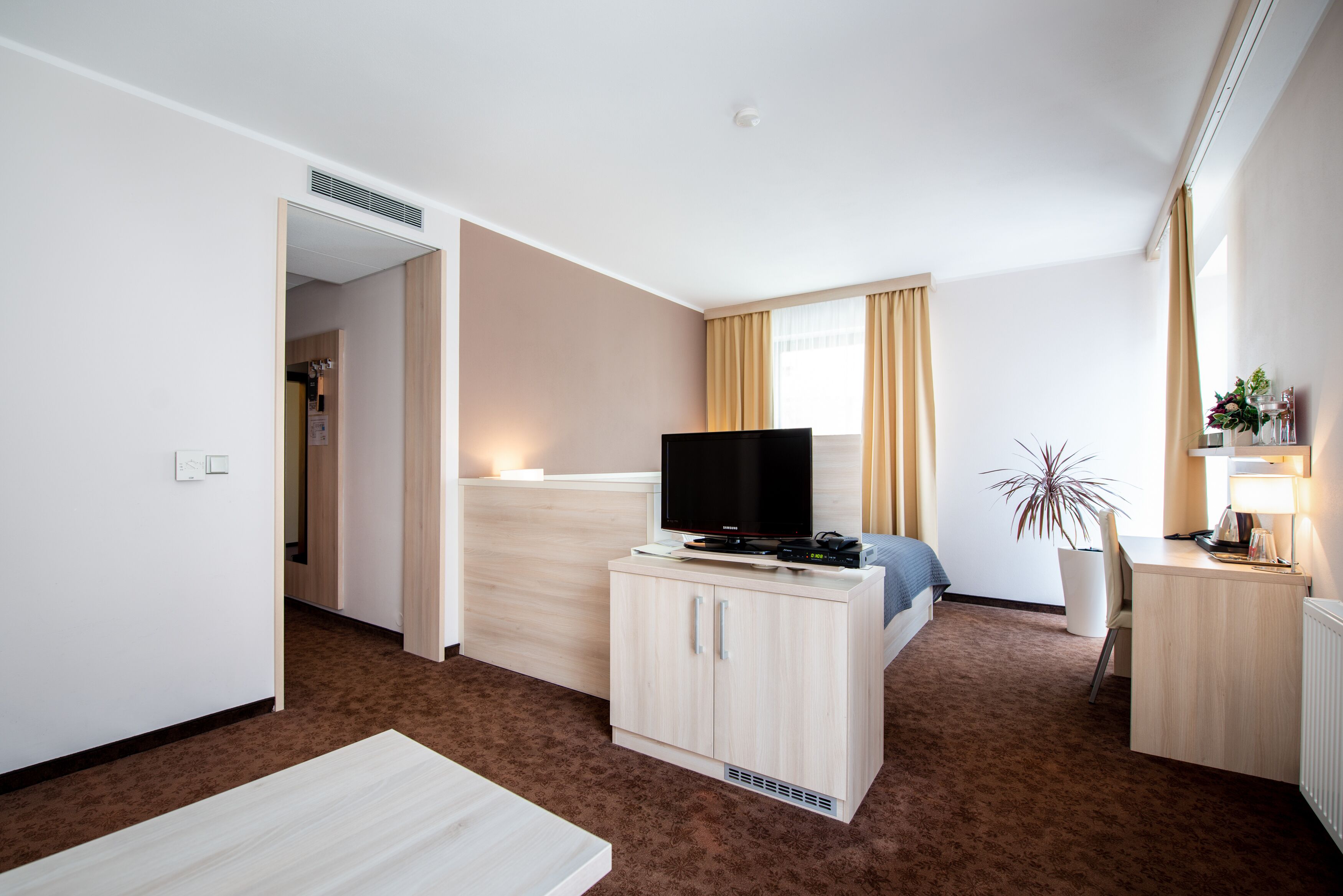 comfort double room | minibar, in-room safe, desk, blackout curtains