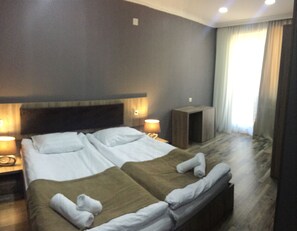 Standard Twin Room | Premium bedding, in-room safe, individually furnished, desk