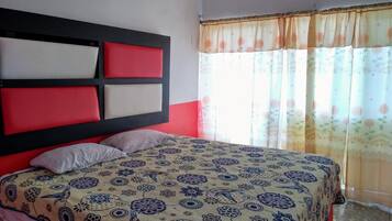 Free WiFi, bed sheets