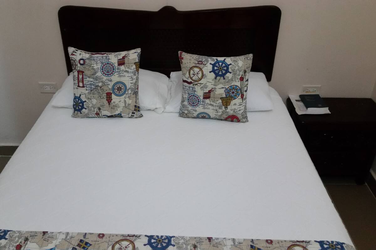 Sábanas de algodón egipcio, ropa de cama de alta calidad y cubrecamas