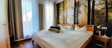 9 bedrooms, free WiFi, bed sheets