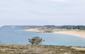 Plage à proximité, pêche sur place