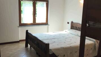 1 Schlafzimmer, Reisekinderbett, Internetzugang