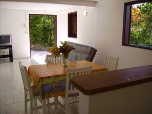 Dining - Charming F2 equipped with every comfort - Résidence La Marianne (Sainte-Anne)