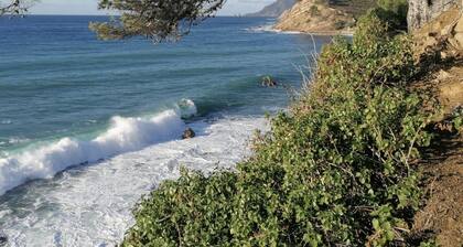 Villa face Ă la mer, emplacement de rĂȘve.