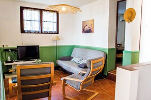 TV, DVD player, stereo