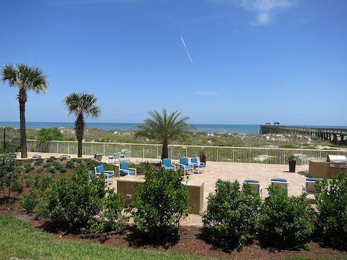 Private PIER Ground Floor Oceanfront Condo with King Bed, Tennis Courts & Pool!