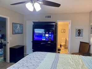 2 slaapkamers, een strijkplank/strijkijzer, gratis wifi, beddengoed