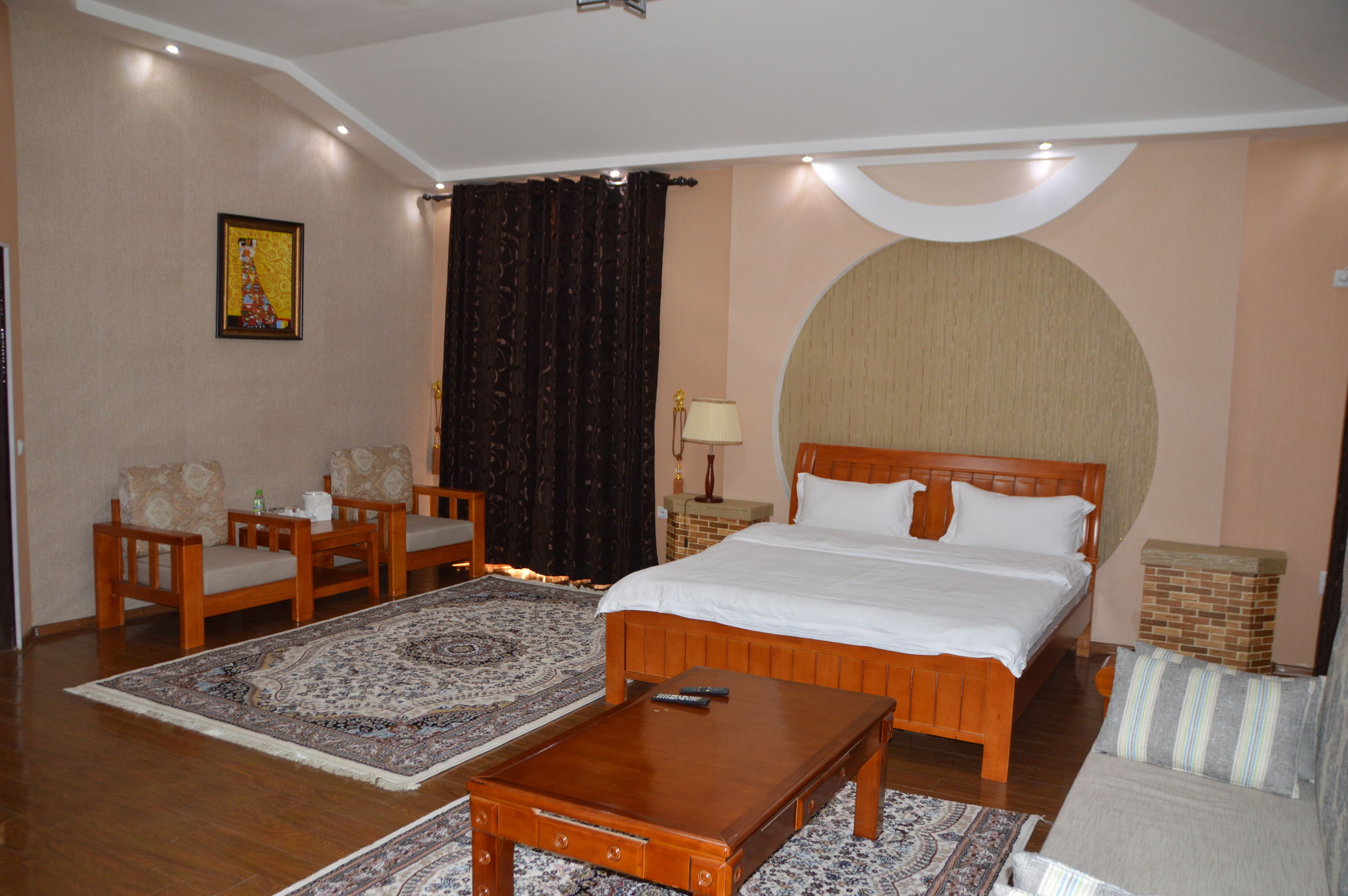 luxury apartment, hot tub | individually furnished, desk, laptop workspace, iron/ironing board