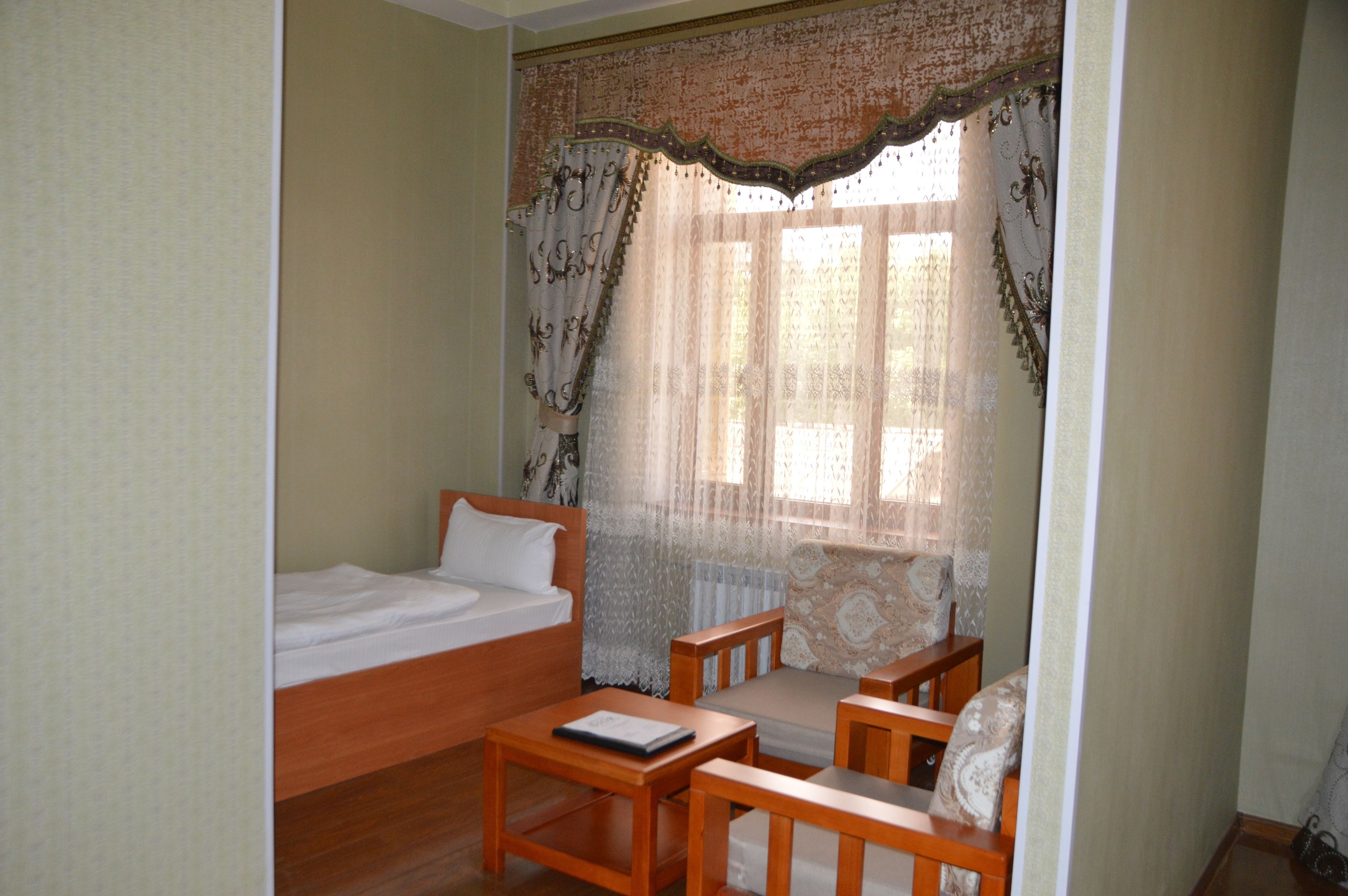 luxury triple room, bathtub | individually furnished, desk, laptop workspace, iron/ironing board