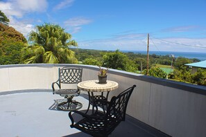 Classic Suite, 1 King Bed, Non Smoking | Terrace/patio