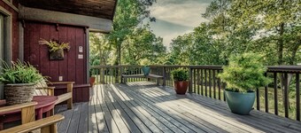 Lodge Between the Lakes - Memories are made here!!