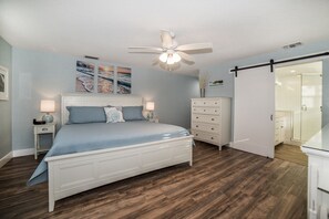 3 bedrooms, memory foam beds, in-room safe, desk