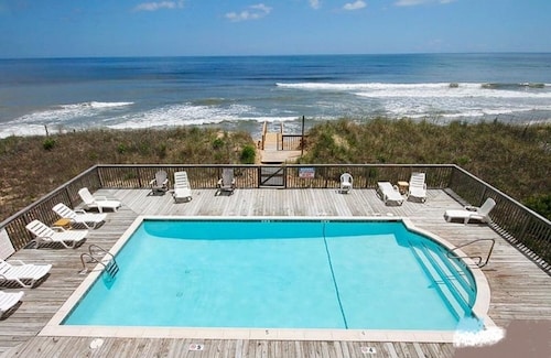Ocean View, Oceanfront Pool und direkter Zugang zum Strand! 