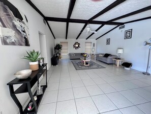 Smart TV, DVD player, books, stereo