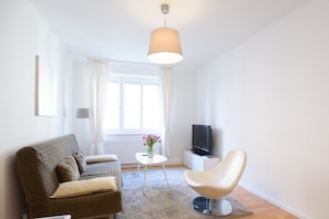 Smart TV, DVD player, books, video library