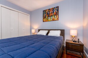 2 chambres, fer et planche à repasser, accès au Wi-Fi (inclus)