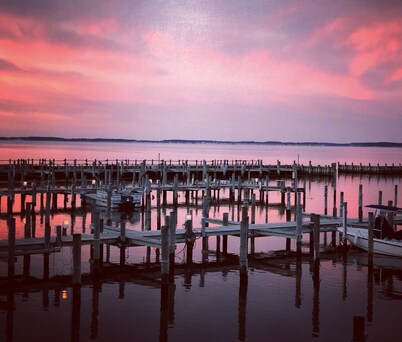 Come see beautiful fall sunsets over the bay! Amazing off season rates!